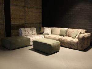 Hoekbank Elise custom in een cognac bruine eco-leder uitvoering