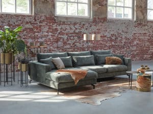 Hoekbank Carmen met lendenkussens in een Hunter groene velvet stof