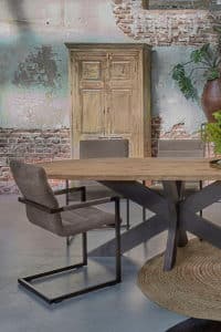 Room108-eetkamerstoel-Charlie-sfeer2