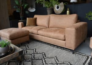 Bankstel-Eva-met-hocker.jpg