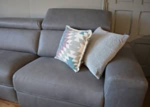 Grijze-loungebank-2.jpg