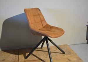 Stoel-ella-cognac.jpg