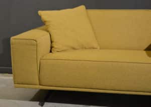 gele-fauteuil-2.jpg