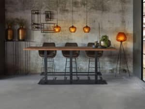 bartafel Big tree 4cm dik met metalen poot en barkrukken
