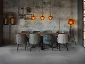21. Eettafel 280 Cm Boomstam 8 Stoelen Spin Poot