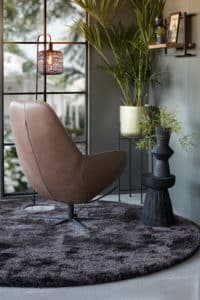 Achterkant bruin lederen draaifauteuil Knox Room108
