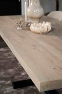 Het rechthoekige tafelblad Granville in Stone van Room108