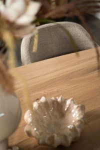 De Deens ovale eettafel Montpellier met ovale houten poot van Room108.