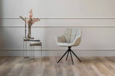 Beige eetkamerstoel van Gusj