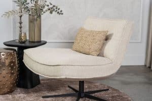 Beige fauteuil van Gusj met zwarte poot