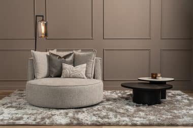 Loveseat met draaibare functie voor extra comfort en flexibiliteit.