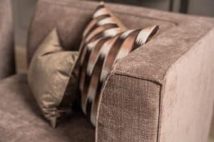 Stijlvolle hoekfauteuil die los of als bankopstelling te gebruiken is.