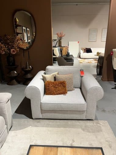 Klassieke loveseat Clarisse van Room108