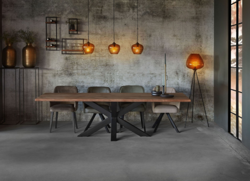 Eettafel-280-cm-boomstam-4-stoelen-spin-poot