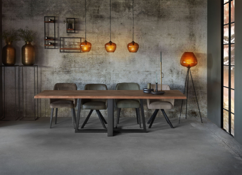 Eettafel-280-cm-recht-4-stoelen-trapeze-poot