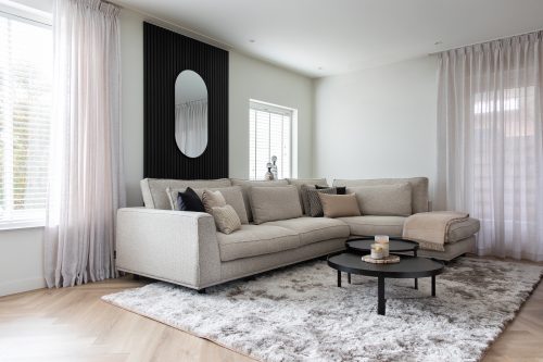 Nadine - Claire Lodge Beige 05