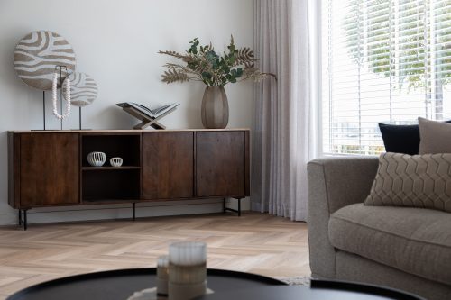 Nadine - Claire Lodge Beige 05