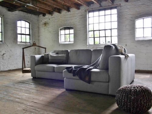Leona